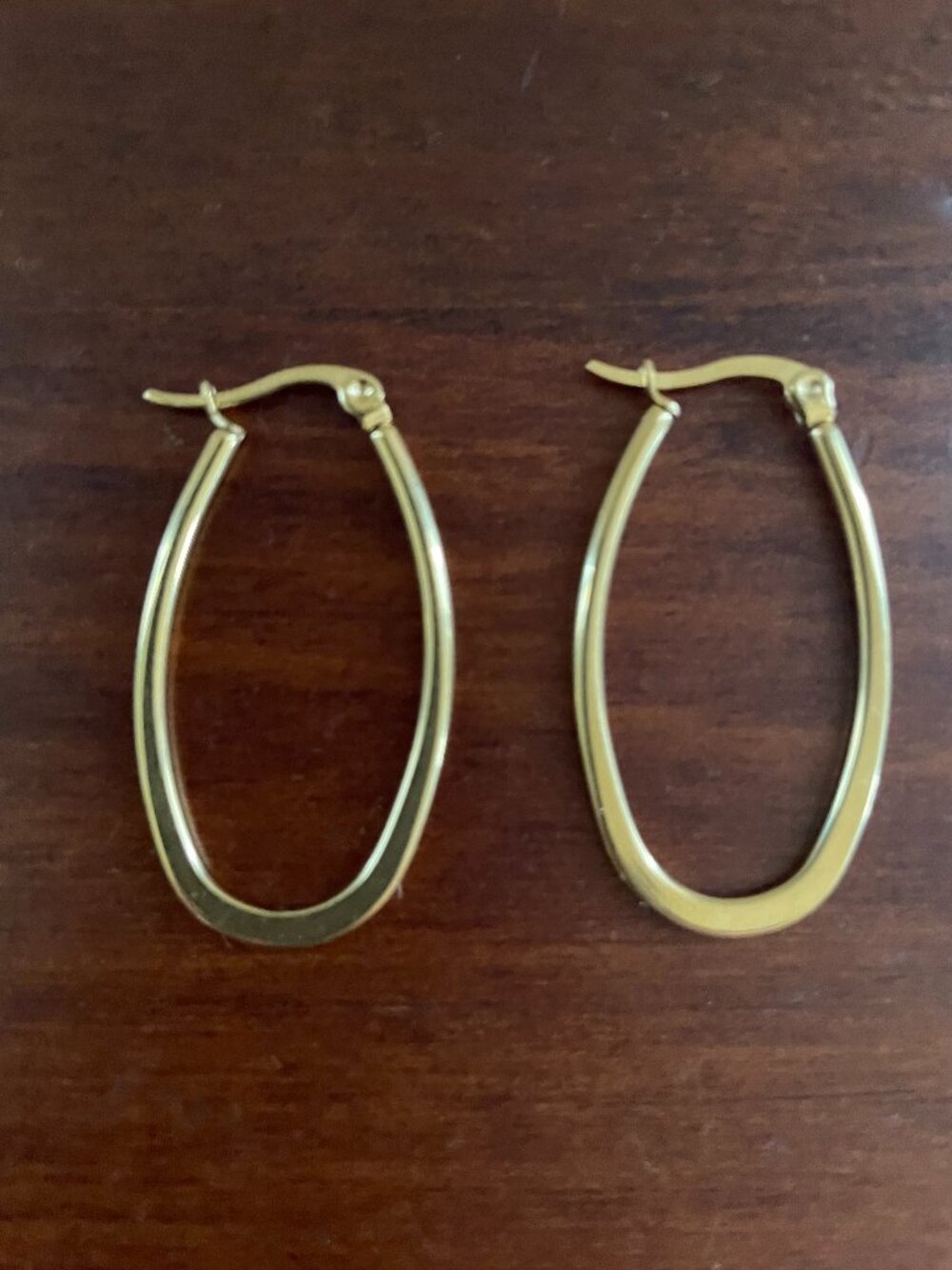 Bundle 3/12. Gold Tone Oval Hoop Earrings